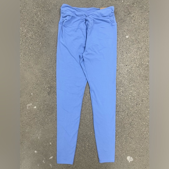 NWT Victoria’s Secret VS PINK Light Blue Stretch Leggings size Medium - Picture 2 of 12